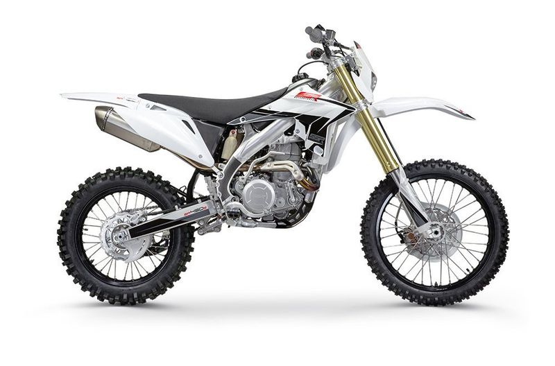 2022 SSR SR450S  in a White exterior color. Legacy Powersports 541-663-1111 legacypowersports.net 