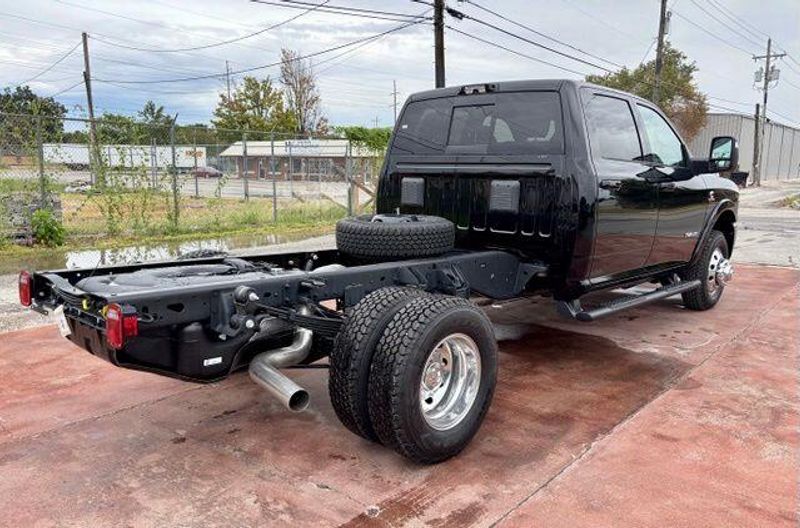 New 2027 RAM 3500 Big Horn Crew Cab Chassis 4x4 60