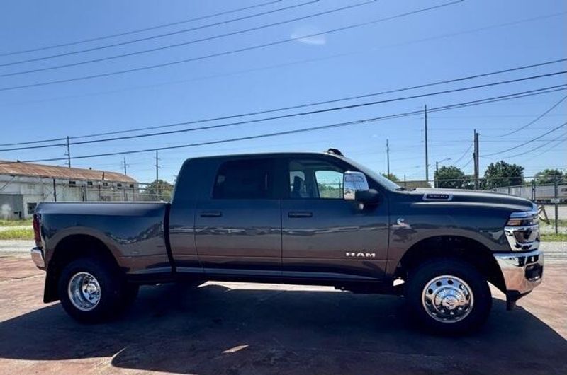 New 2025 RAM 3500 Laramie Mega Cab 4x4 6