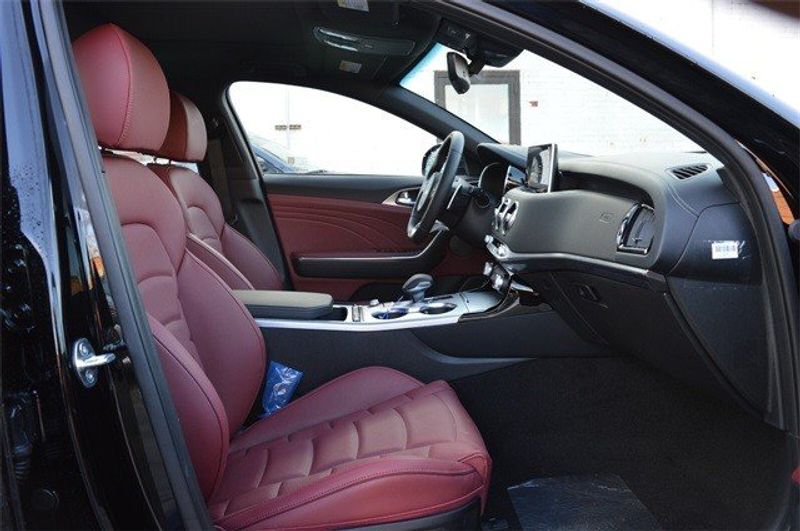 2023 Kia Stinger GT2Image 10