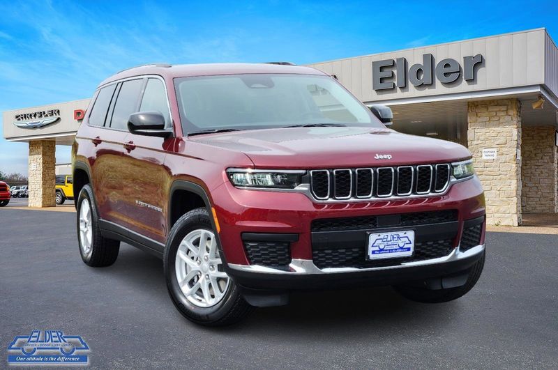 2024 Jeep Grand Cherokee L Laredo 4x4Image 1