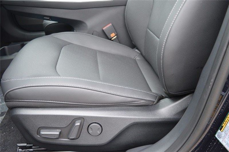 2023 Kia EV6 WindImage 17