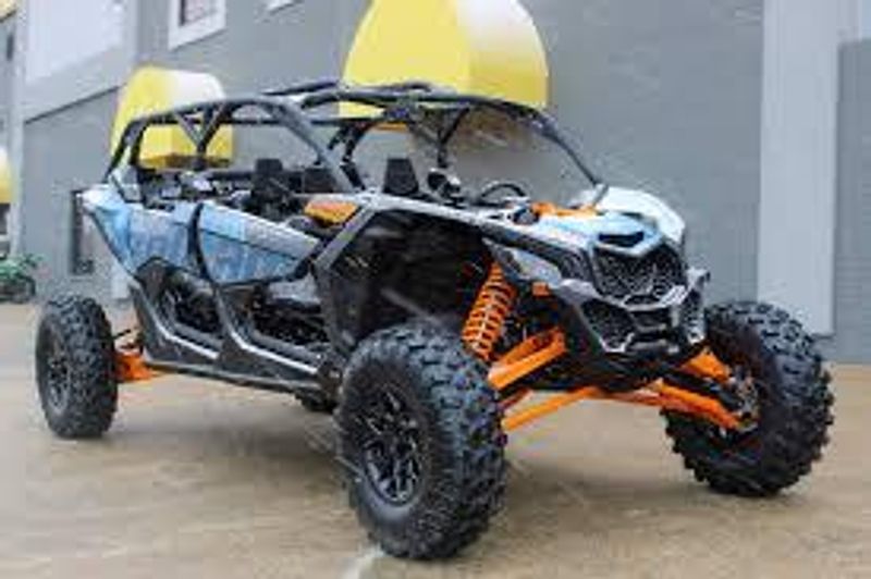 2025 Can-Am MAVERICK X3 MAX RS TURBO SCANDI BLUE AND ORANGE CRUSH Image 2