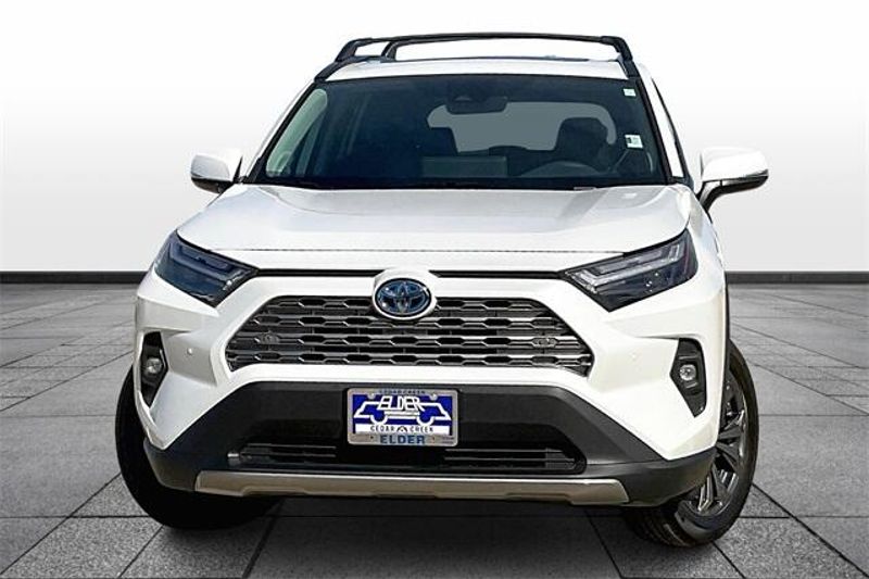 2024 Toyota RAV4 Hybrid LimitedImage 3