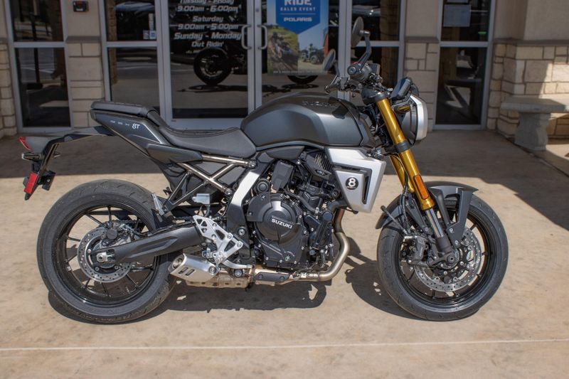 NEW 2026 SUZUKI GSX8T Image 1