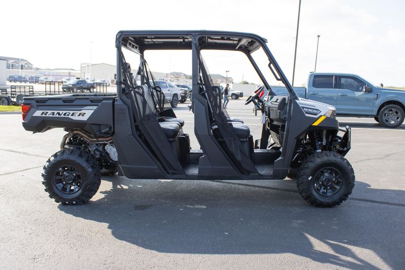 NEW 2026 POLARIS RANGER CREW 1000 PREMIUM Image 6