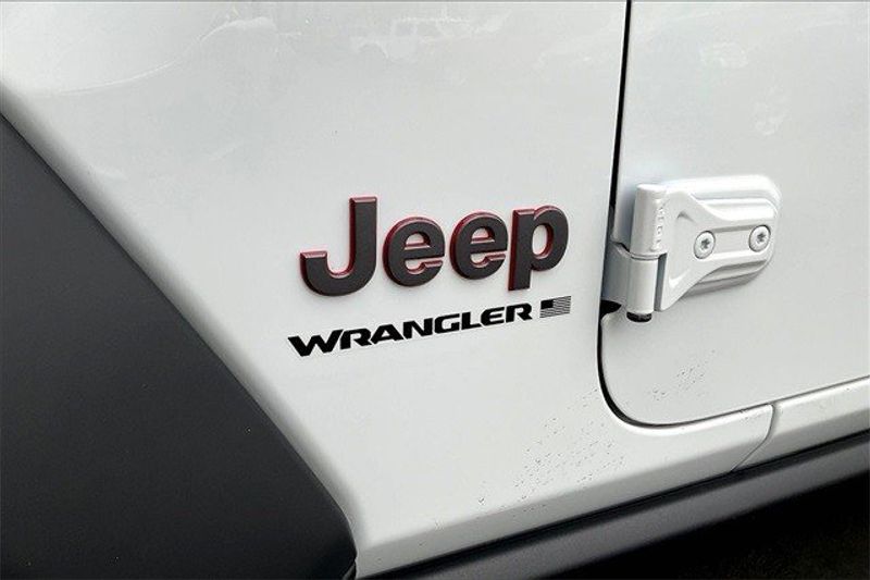 2023 Jeep Wrangler 2-door Rubicon 4x4Image 13