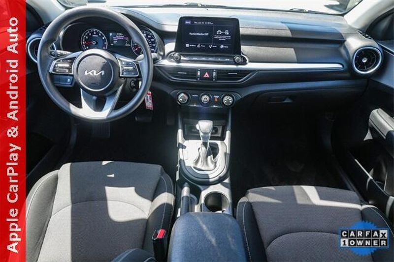 Used 2022 Kia Forte LXSImage 13