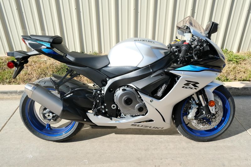 NEW 2026 SUZUKI GSXR600 Image 2