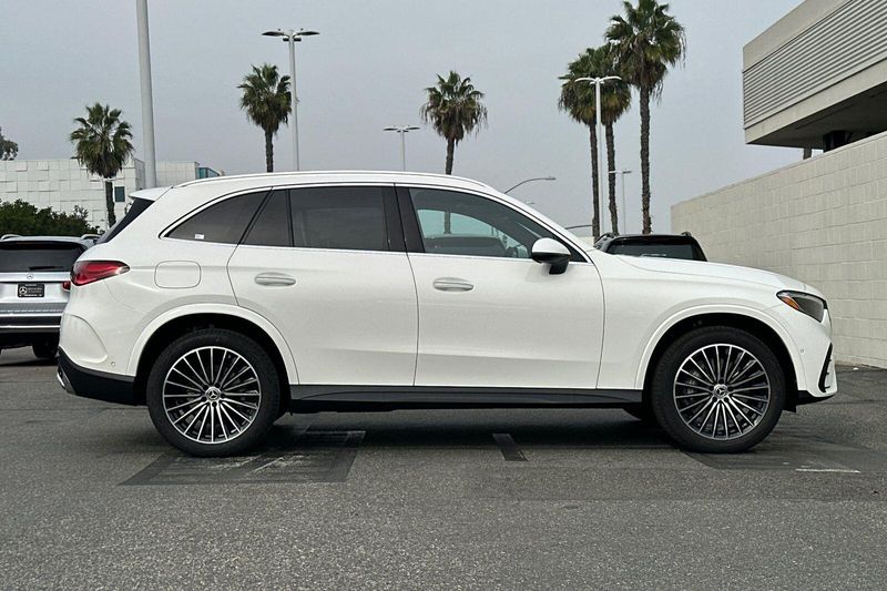 New 2026 Mercedes-Benz GLC-Class GLCGLC 300Image 4