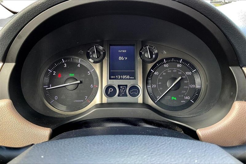 2016 Lexus GX 460 photo 18
