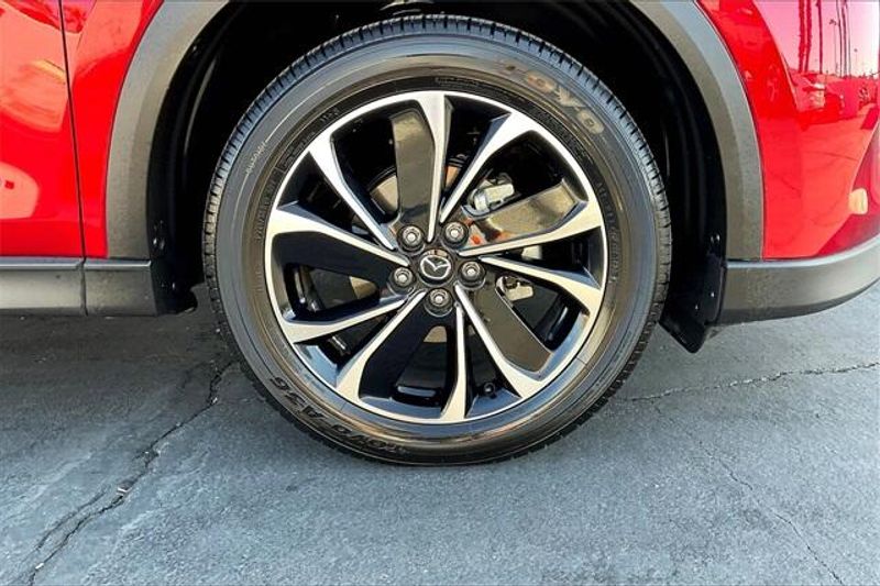 Used 2023 Mazda CX-5 2.5 S Premium PackageImage 8