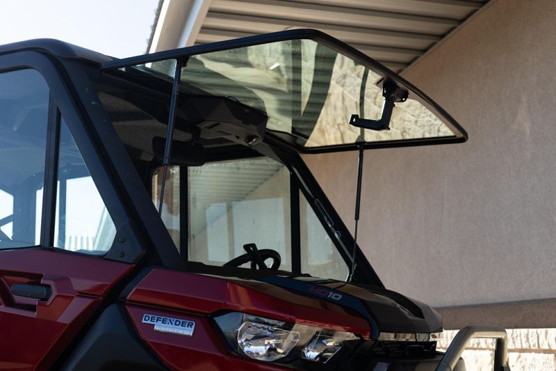 2025 Can-Am DEFENDER MAX LIMITED CAB HD10 FIERY RED Image 12