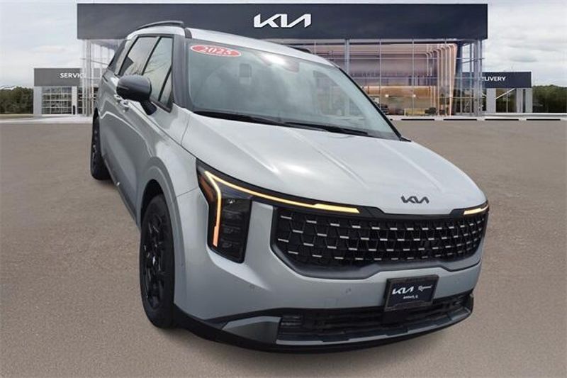 New 2025 Kia Carnival Hybrid SX PrestigeImage 9