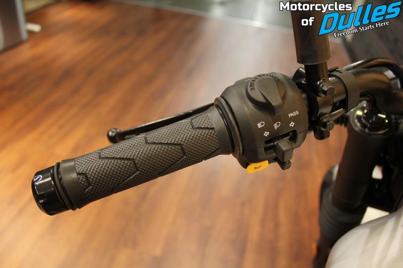 New 2026 Royal Enfield Guerrilla 450 Image 10