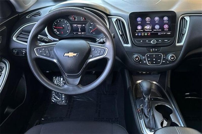 Used 2022 Chevrolet Malibu LTImage 12