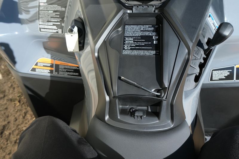 NEW 2026 CAN-AM OUTLANDER MAX DPS 1000R Image 9