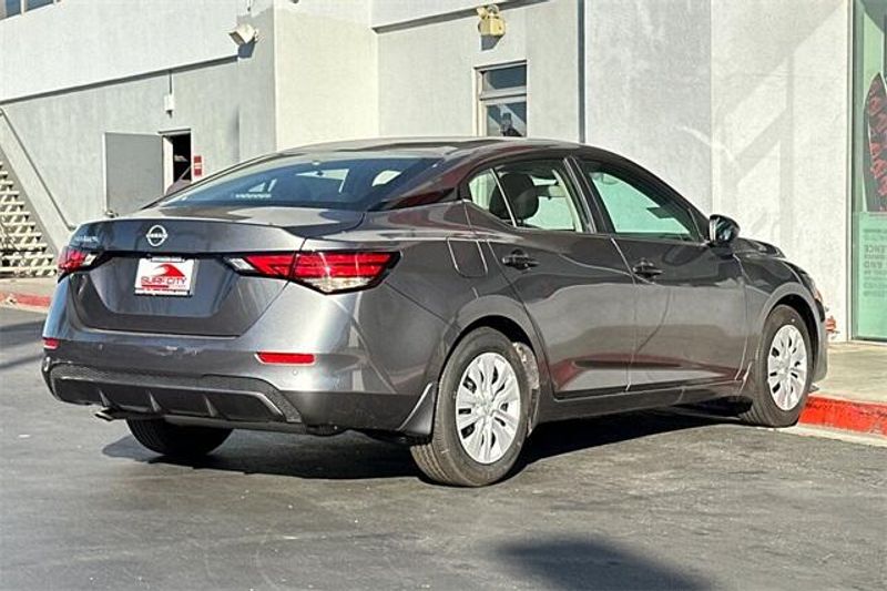 New 2025 Nissan Sentra SImage 3