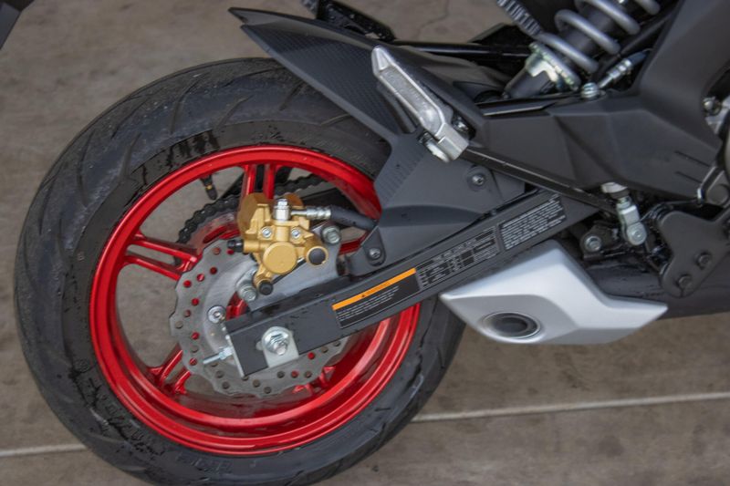 USED 2025 KAWASAKI Z 125 Image 11