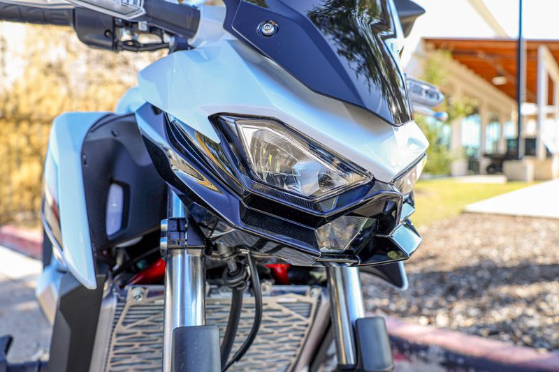 NEW 2026 KAWASAKI Z500 SE ABS Image 6