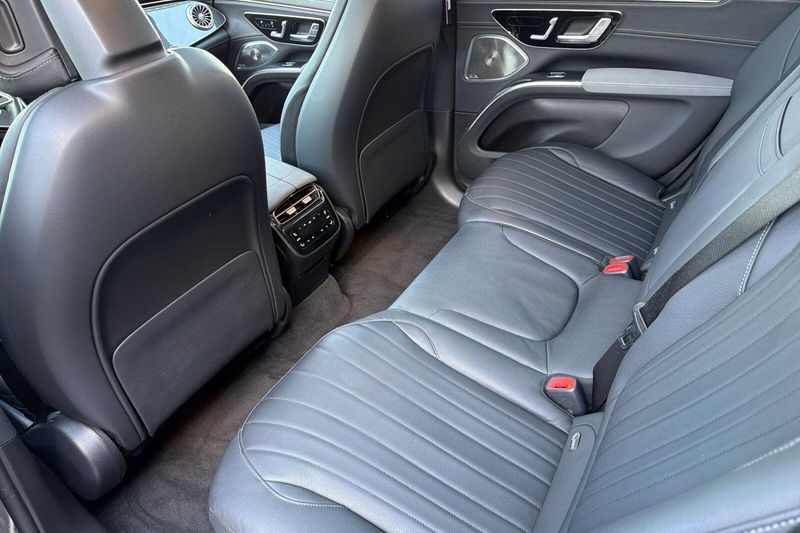 Used 2023 Mercedes-Benz EQS 450Image 13