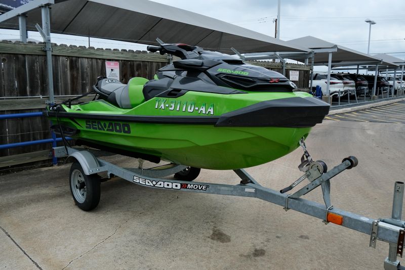 USED 2020 SEADOO PW RXTX 300 WITH SOUND Image 1