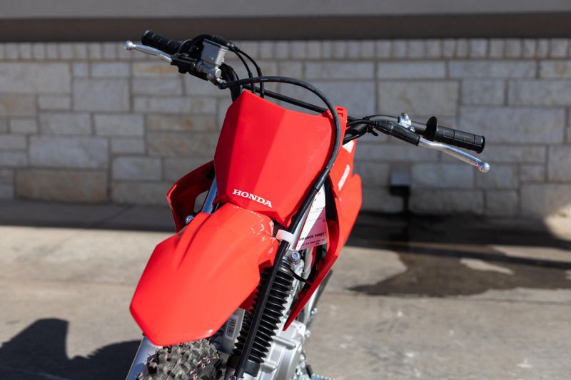 2025 Honda CRF125F RED Image 16