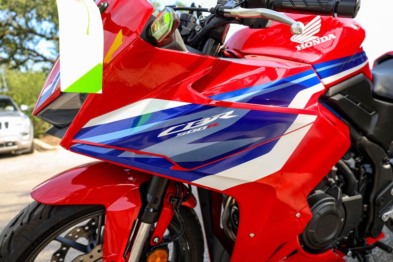 USED 2025 HONDA CBR500R Image 13