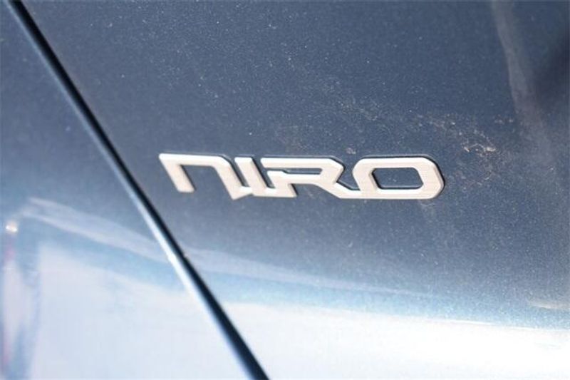 New 2025 Kia Niro EXImage 15