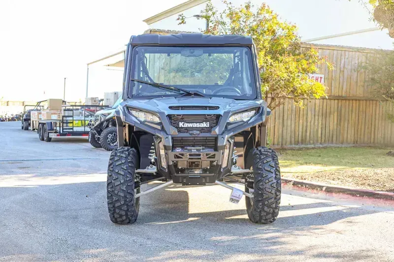 NEW 2025 KAWASAKI RIDGE XR CREW LIMITED METALLIC BLUISH GRAY Image 5