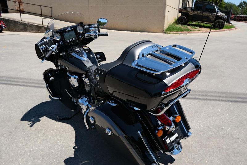 NEW 2025 INDIAN MOTORCYCLE ROADMASTER WITH POWERBAND AUDIO PACKAGE BLACK Image 5