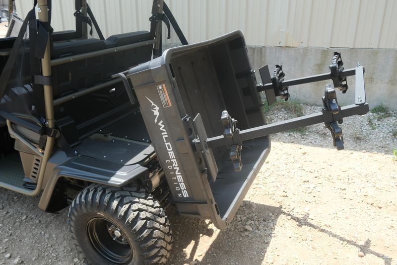 2025 LANDMASTER AMP CREW CAB WILDERNESS EDITION FOREST GREEN Image 7