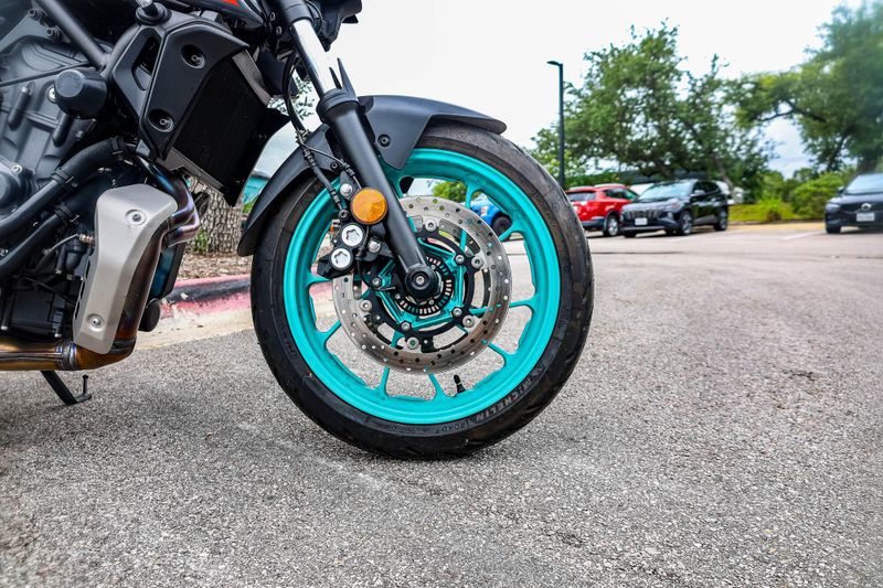 2022 Yamaha MT07  GRAY Image 5