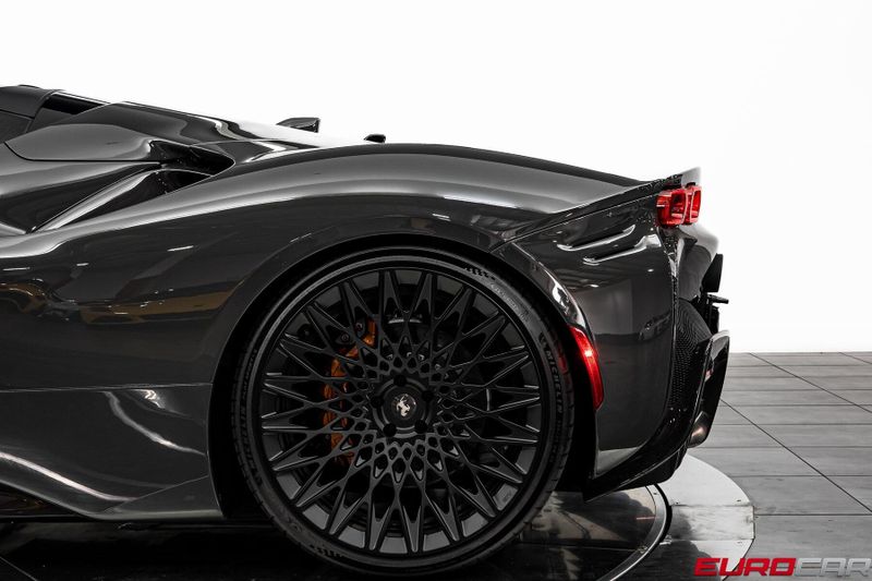 Used 2024 Ferrari SF90 Spider *ATELIER SPEC * HUGE CARBON FIBER OPTIONS*Image 24