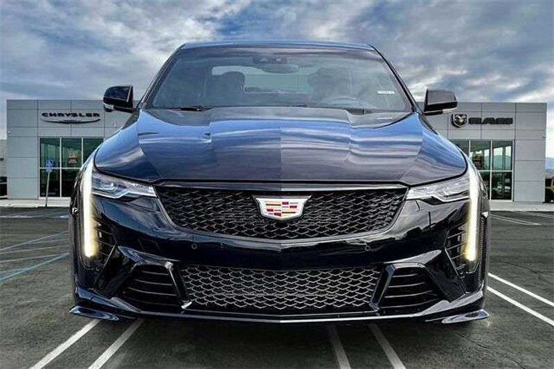 2022 Cadillac CT4 Blackwing photo 2
