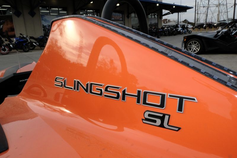 2024 Polaris SLINGSHOT SL AUTODRIVE VOLT ORANGEImage 10