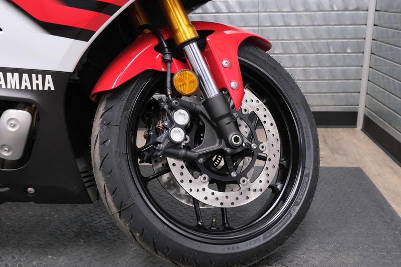 NEW 2026 YAMAHA YZF-R7 70TH ANNIVERSARY EDITION Image 10