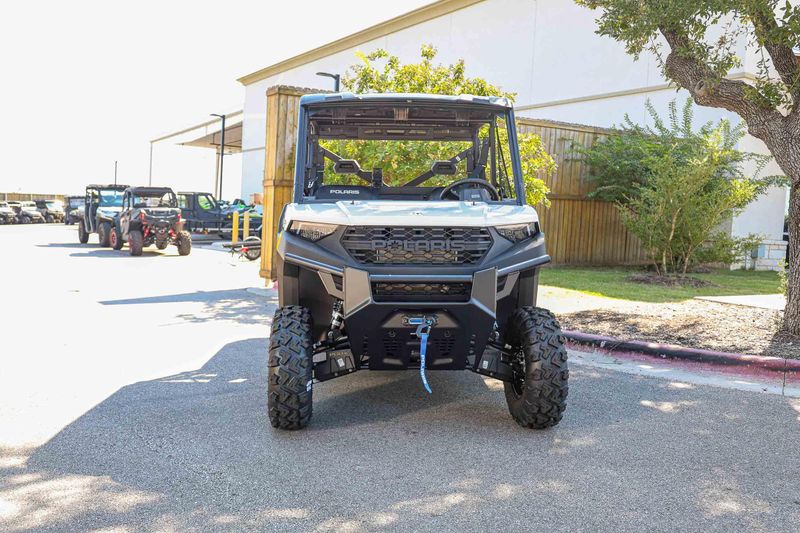 New 2026 Polaris RANGER CREW 1000 PREMIUM  MIRAGE BEIGE Image 11