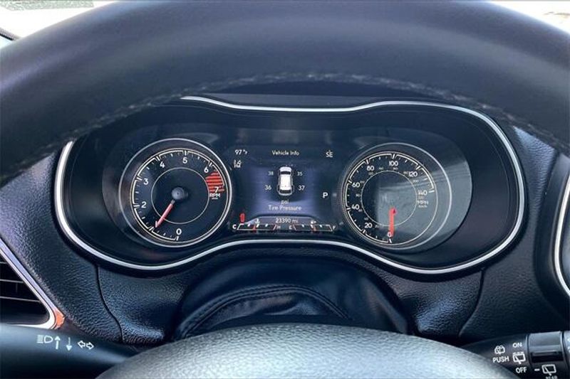 Used 2023 Jeep Cherokee AltitudeImage 20