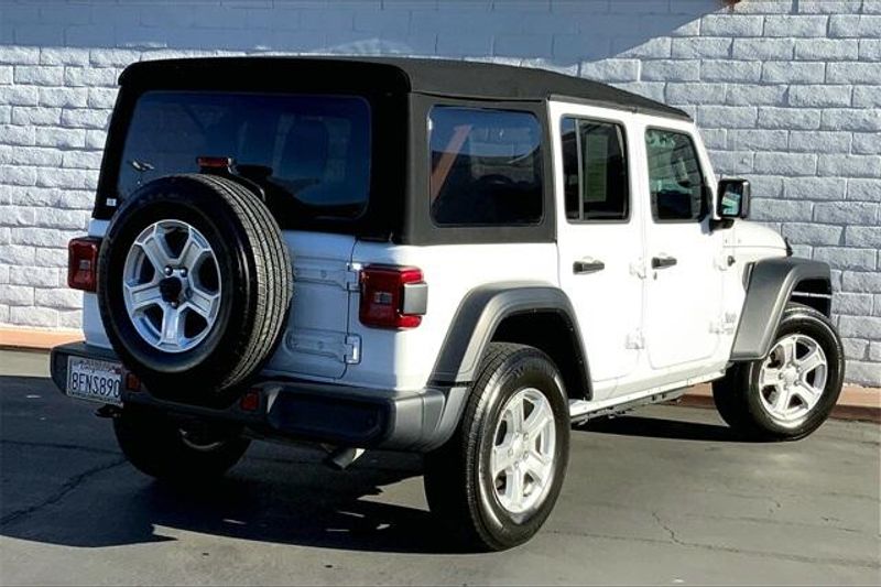 2018 Jeep Wrangler Unlimited Sport SImage 12