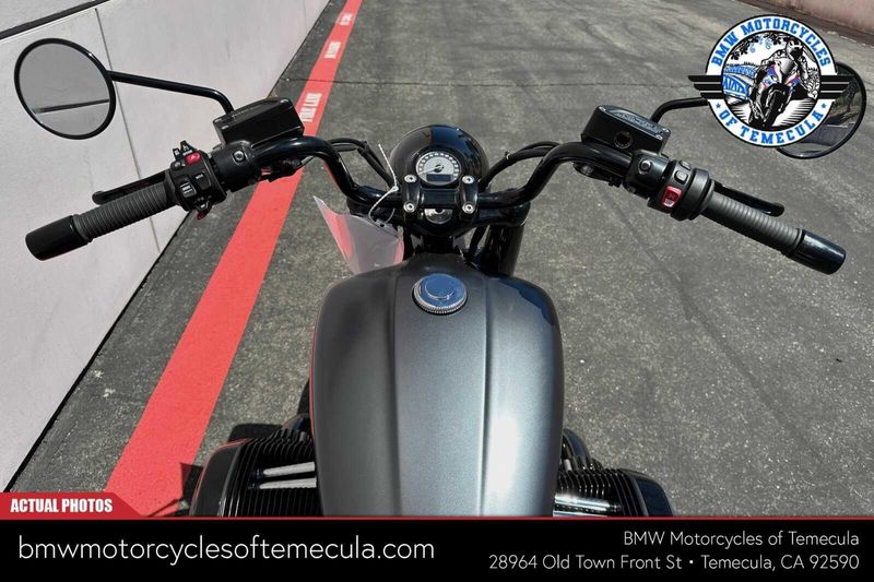 2024 BMW R 18 ROCTANE   in a MINERAL GREY MET MATTE exterior color. BMW Motorcycles of Temecula – Southern California (951) 506-6903 bmwmotorcyclesoftemecula.com 