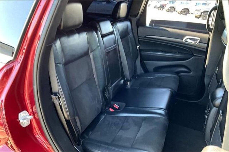 Used 2021 Jeep Grand Cherokee Laredo XImage 26