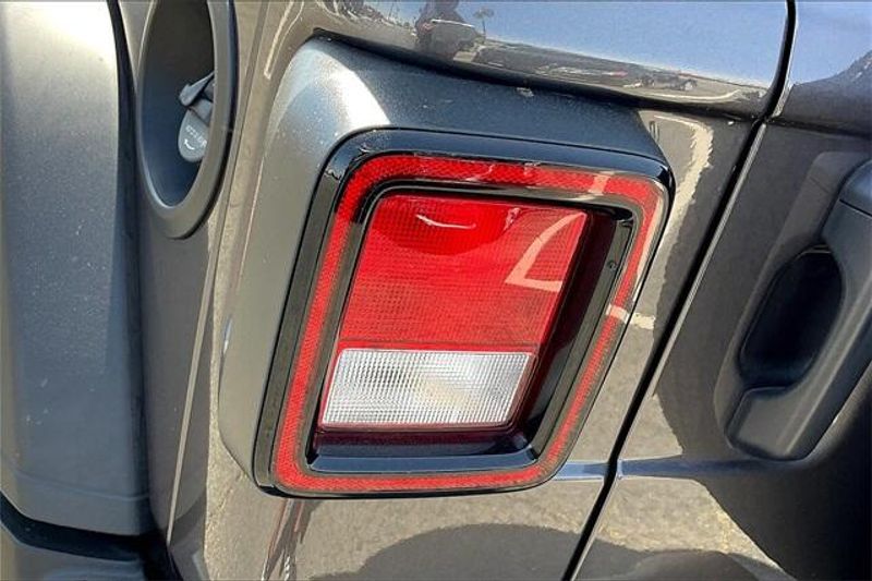 2025 Jeep Wrangler 4-door Sport SImage 12