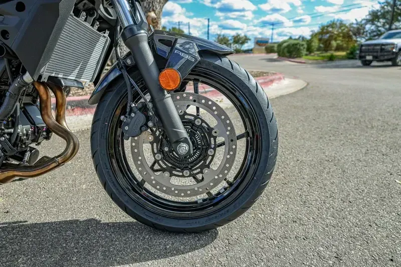 NEW 2026 KAWASAKI Z500 ABS Image 14