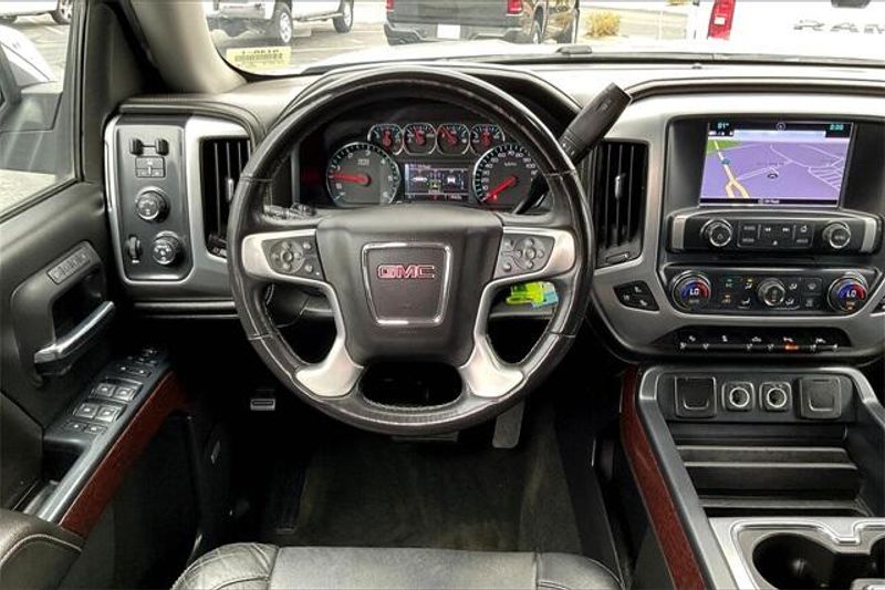 2017 Gmc Sierra 1500 SLT photo 4