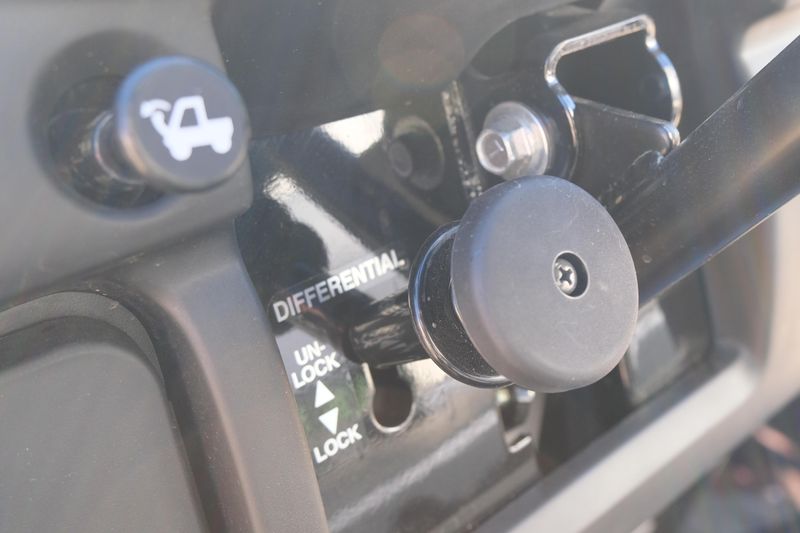 NEW 2026 KAWASAKI MULE 4010 TRANS4X4 Image 21