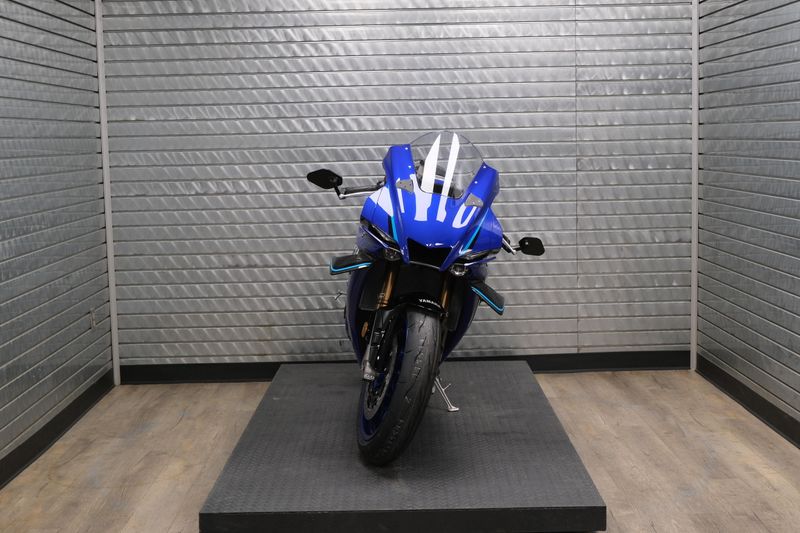 NEW 2026 YAMAHA YZFR1 Image 8