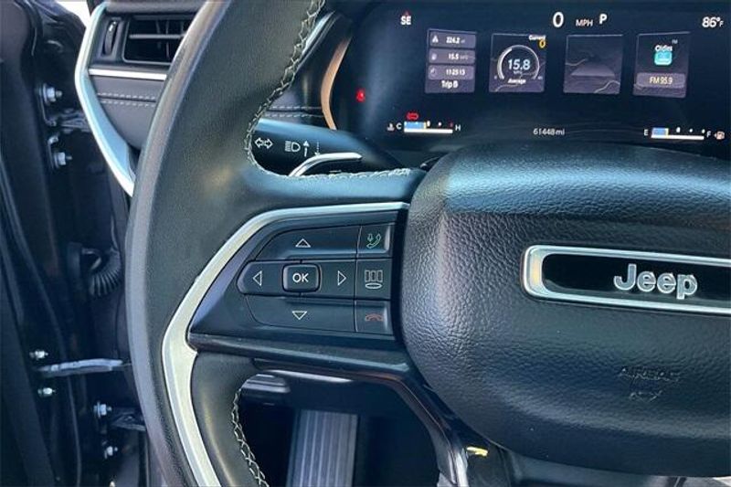 Used 2023 Jeep Grand Cherokee LaredoImage 18
