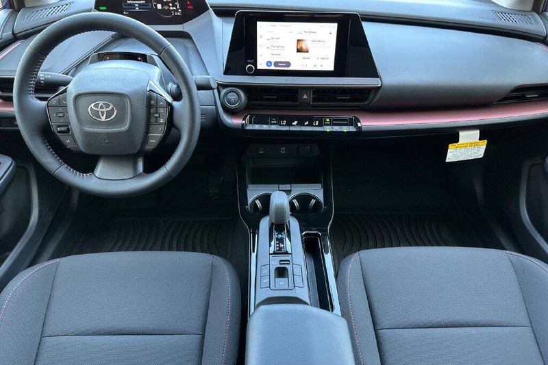 New 2027 Toyota Prius Plug-In Hybrid SEImage 12