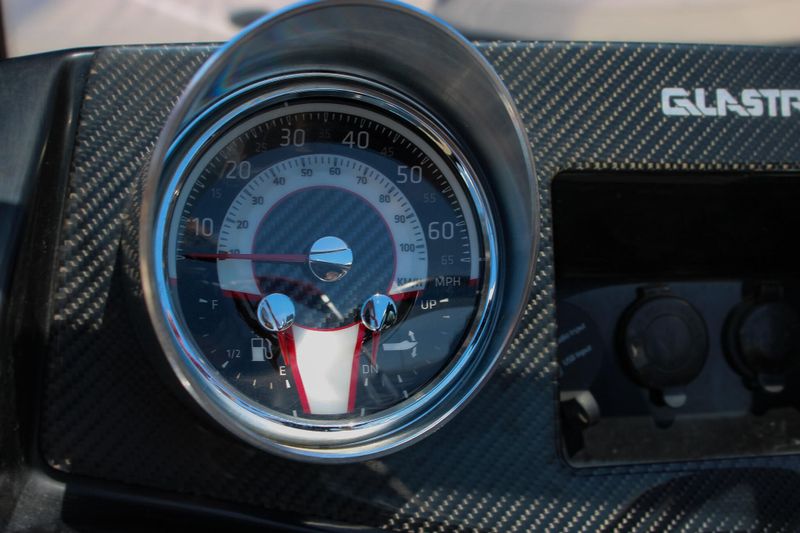 2019 GLASTRON 205 GTD Image 15
